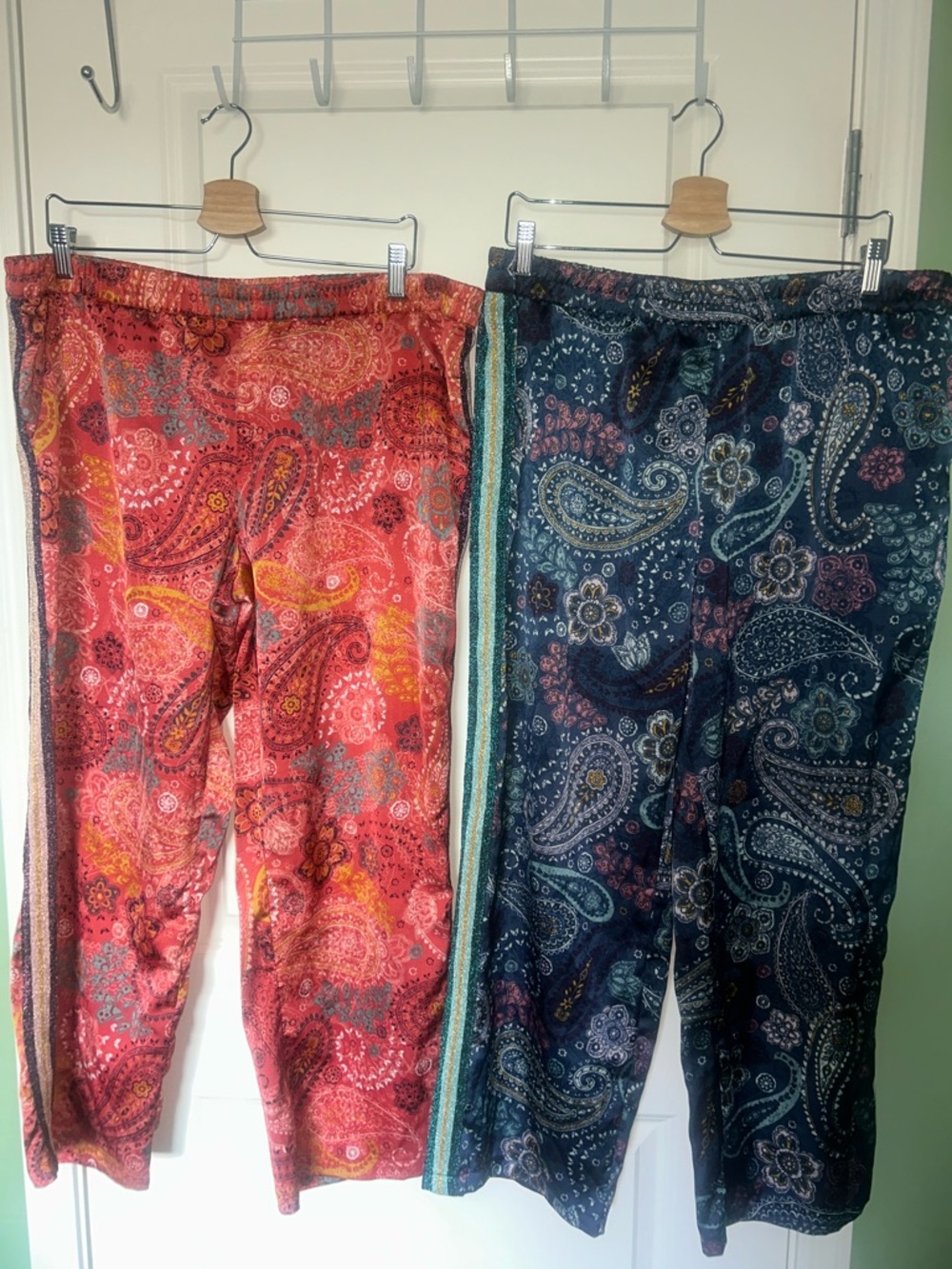Pair of Secret Treasures Paisley Lounge Pants XL